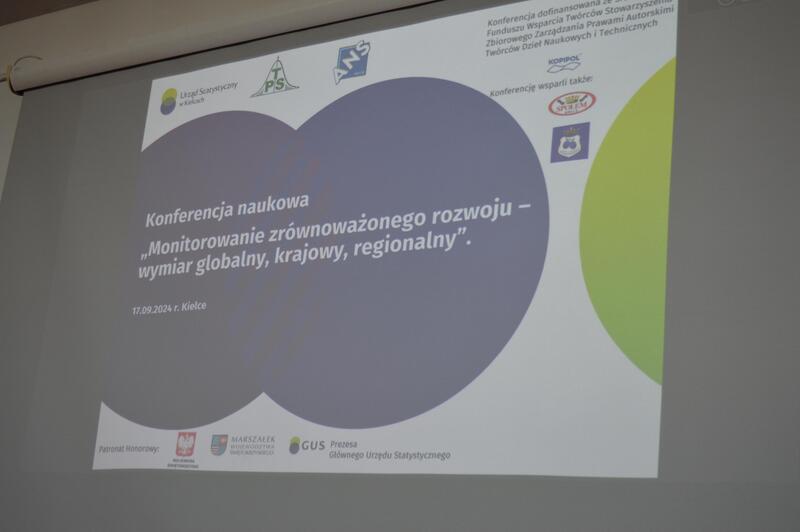 Powiększ obraz: Zdjęcie z Konferencji Naukowej Monitorowanie zrównoważonego rozwoju