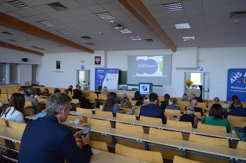 Powiększ obraz: Zdjęcie z Konferencji Naukowej Monitorowanie zrównoważonego rozwoju