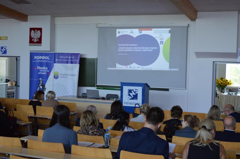 Powiększ obraz: Zdjęcie z Konferencji Naukowej Monitorowanie zrównoważonego rozwoju
